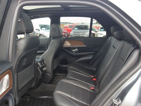 Used 2021 Mercedes-Benz GLE 450 4MATIC image 32