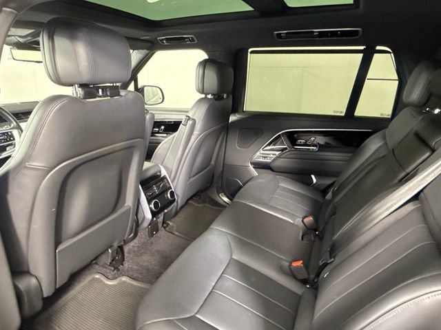 Used 2024 Land Rover Range Rover Long Wheelbase SE AWD/4WD image 20