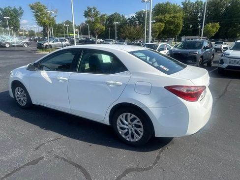 Used 2019 Toyota Corolla LE FWD image 8