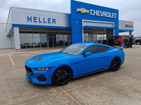 Used 2024 Ford Mustang GT image 3