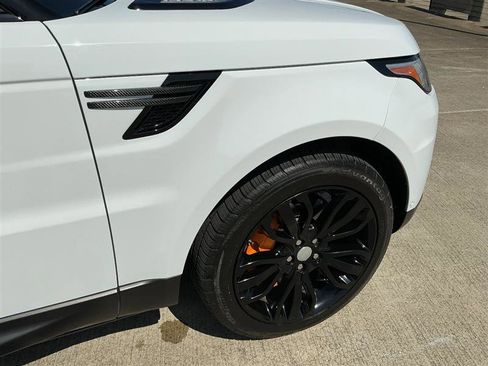 Used 2014 Land Rover Range Rover Sport HSE image 30