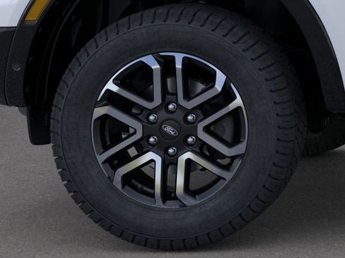 New 2025 Ford Ranger Lariat w/ FX4 Off-Road Package AWD/4WD image 19