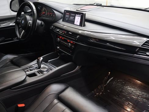 Used 2018 BMW X6 M w/ Executive Package image 11