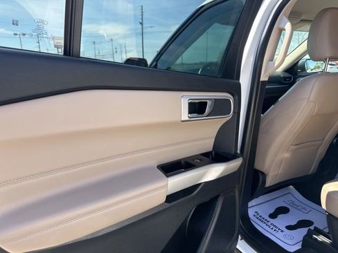 Used 2021 Ford Explorer XLT w/ Equipment Group 202A image 28