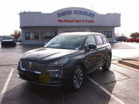 Used 2020 Lincoln Corsair Reserve image 2