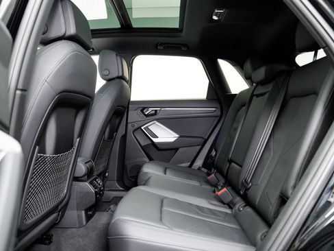 Certified 2025 Audi Q3 2.0T Premium Plus w/ Premium Plus Package image 22