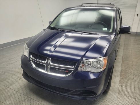 Used 2015 Dodge Grand Caravan SXT FWD image 15