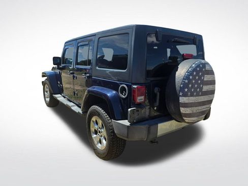 Used 2013 Jeep Wrangler Unlimited Sahara w/ Connectivity Group AWD/4WD image 7
