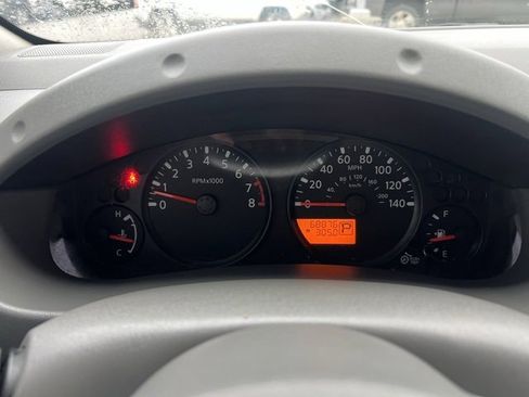 Used 2020 Nissan Frontier SV image 13