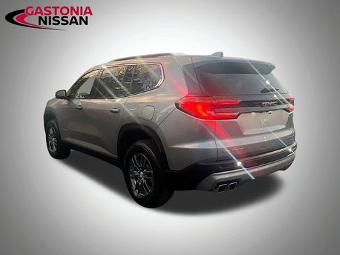 Used 2025 GMC Acadia Elevation image 6
