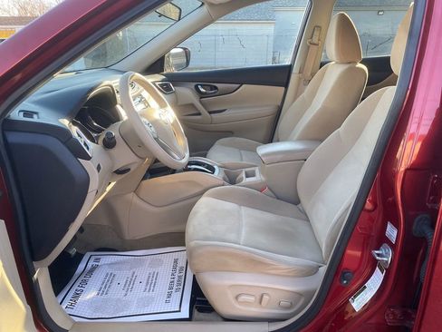 Used 2015 Nissan Rogue SV image 11
