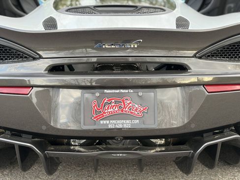 Used 2017 McLaren 570S RWD image 16