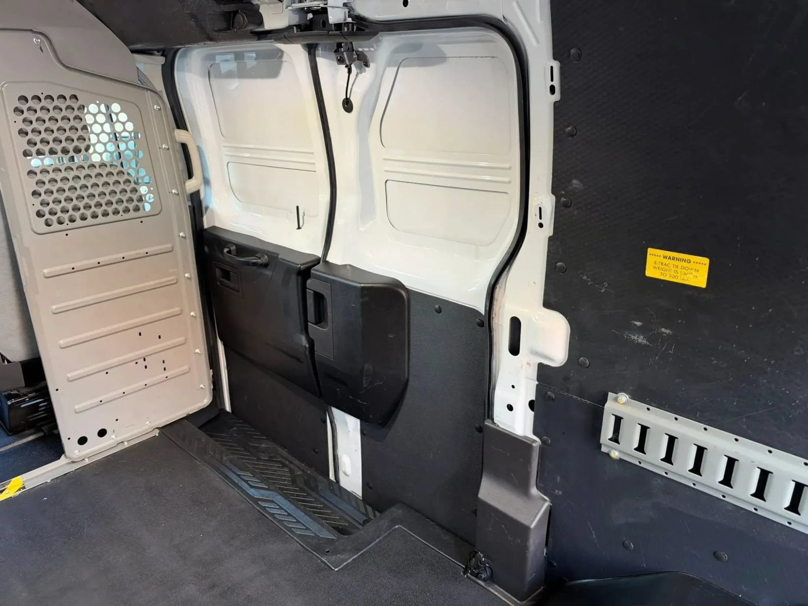 Used 2019 Ford Transit 250 130 Low Roof RWD image 15