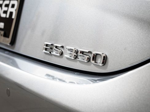 New 2025 Lexus ES 350 w/ Premium Package image 16