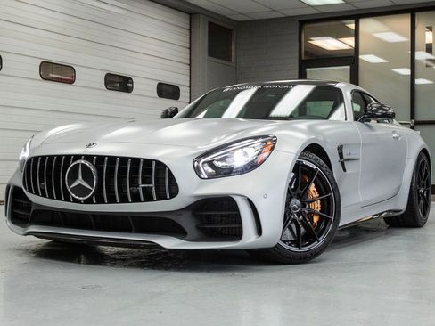 Used 2018 Mercedes-Benz AMG GT R image 2