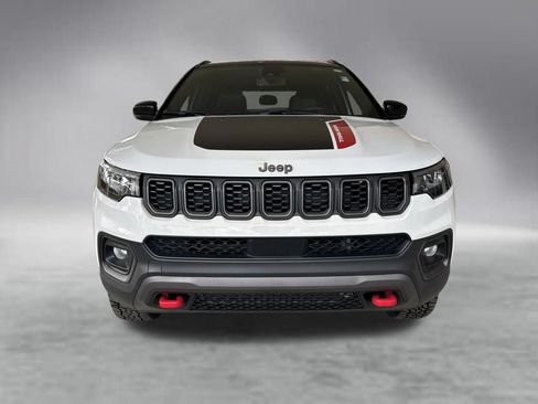 Used 2024 Jeep Compass Trailhawk AWD/4WD image 14