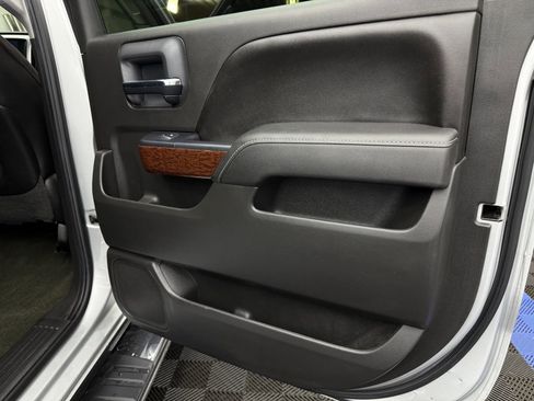 Used 2015 GMC Sierra 1500 SLT w/ SLT Crew Cab Value Package image 8