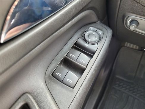 Certified 2023 Chevrolet Equinox LT image 24