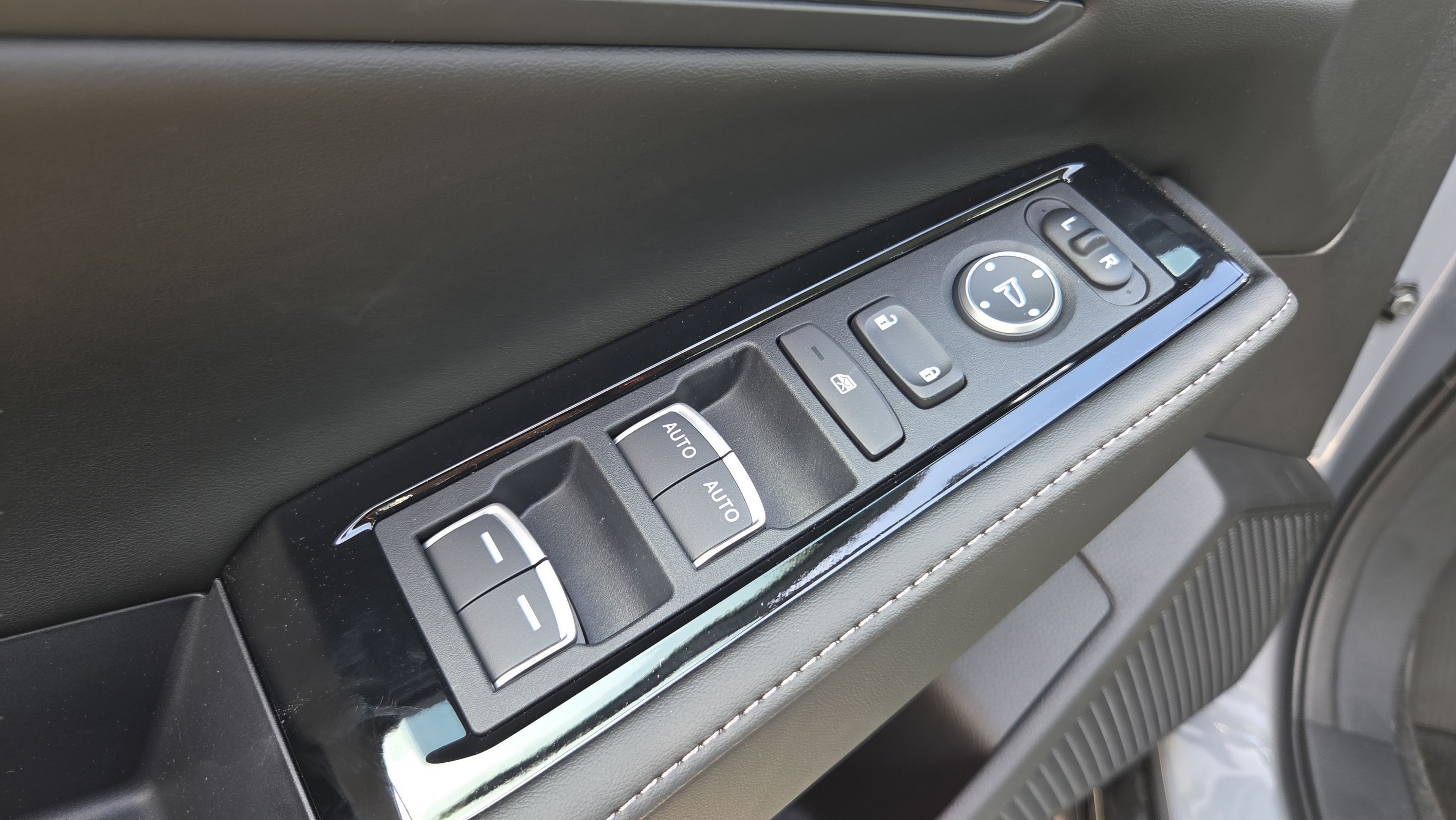 Certified 2026 Honda Accord Touring image 24