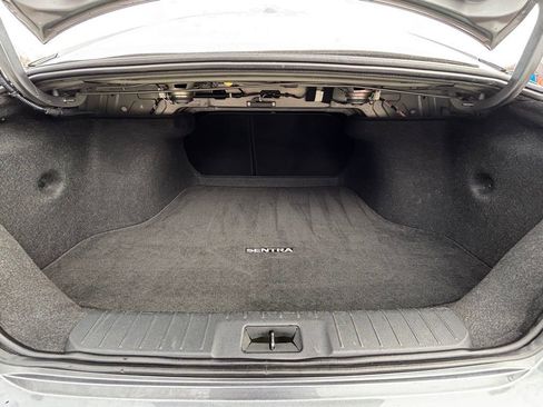 Used 2024 Nissan Sentra SV image 17