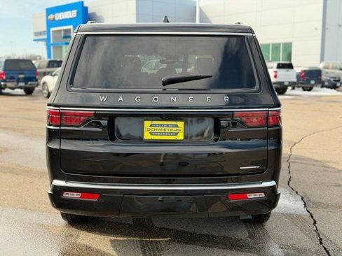 Used 2024 Jeep Wagoneer L Series II w/ Flexible Seating Group image 7