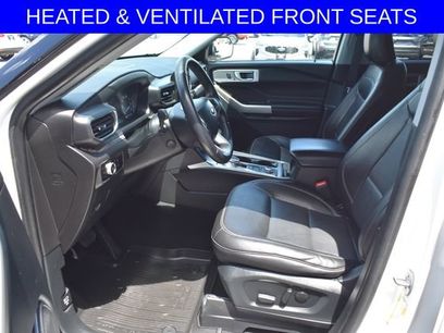 Used 2023 Ford Explorer Limited w/ Class IV Trailer Tow Package