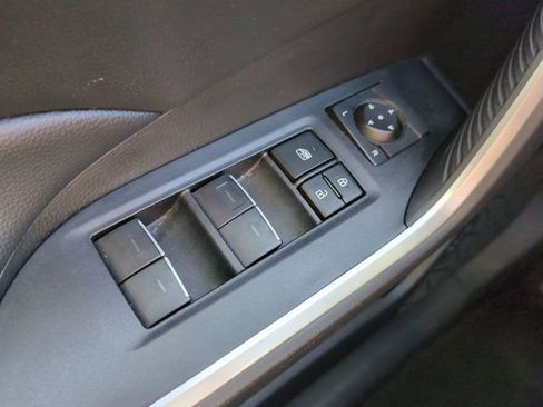 Used 2024 Toyota RAV4 XLE FWD image 24