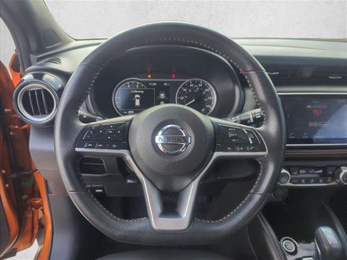Used 2020 Nissan Kicks SR w/ SR Premium Package FWD image 13
