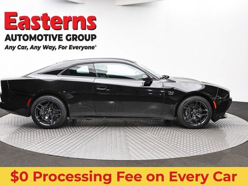 Used 2024 Dodge Charger Daytona R/T w/ Plus Group AWD/4WD image 4