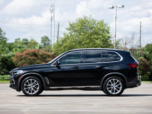Used 2021 BMW X5 sDrive40i w/ Premium Package image 10