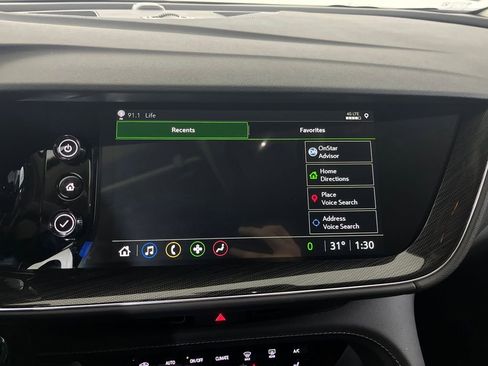 Used 2023 Buick Envision Essence image 70