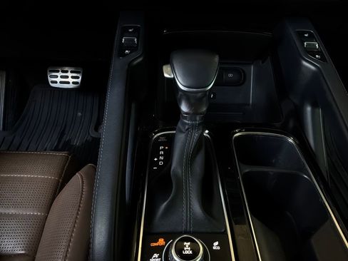 Used 2021 Kia Telluride SX w/ SX Prestige Package image 30