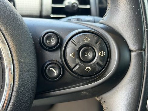 Used 2018 MINI Cooper 4-Door Hardtop FWD image 25