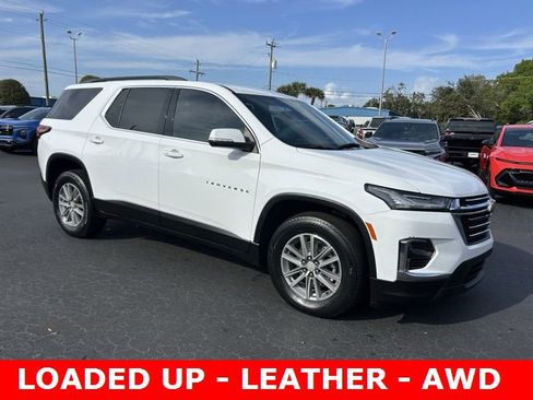Used 2022 Chevrolet Traverse LT image 1
