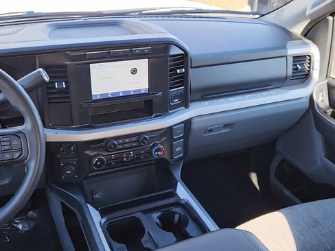 Used 2023 Ford F250 XLT w/ FX4 Off-Road Package image 17