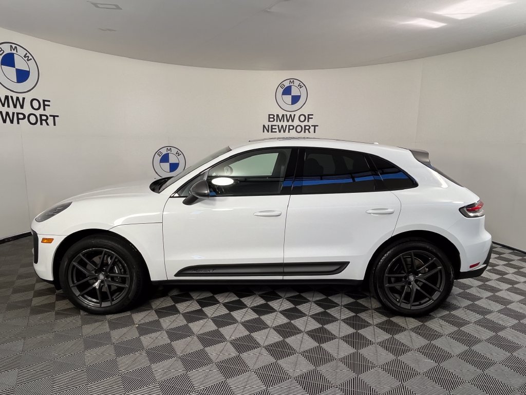 Used 2024 Porsche Macan AWD/4WD image 14