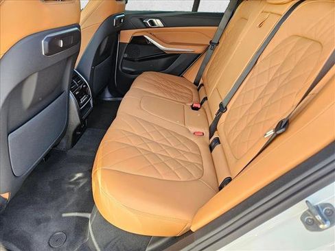 Used 2026 BMW X5 sDrive40i image 15