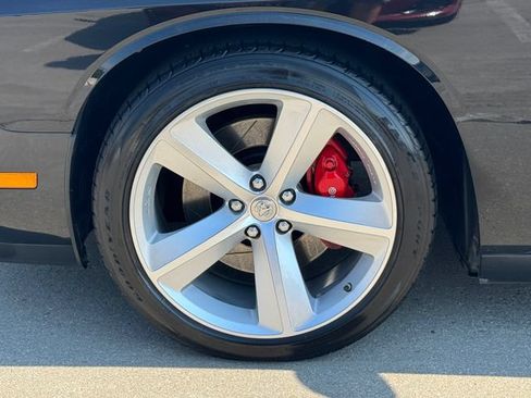 Used 2009 Dodge Challenger SRT8 RWD image 7