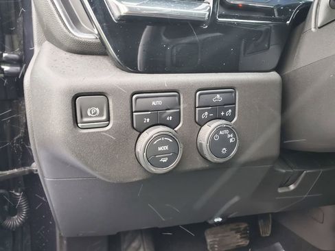 Used 2022 Chevrolet Silverado 1500 LT w/ LPO, Dark Essentials Package image 16