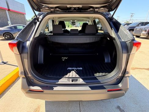 Used 2023 Toyota RAV4 LE FWD image 24