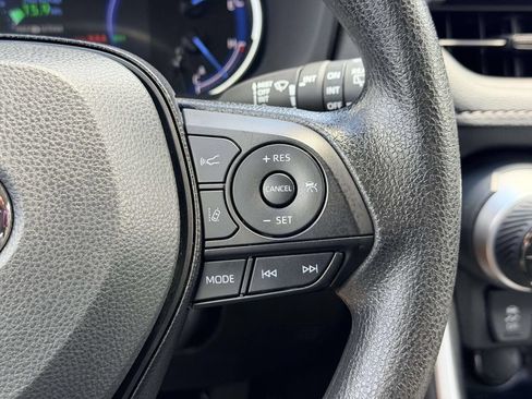 Certified 2025 Toyota RAV4 XLE AWD/4WD image 7
