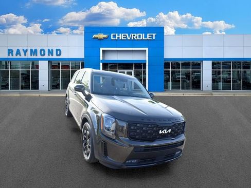 Certified 2022 Kia Telluride SX w/ SX Prestige Package AWD/4WD image 9