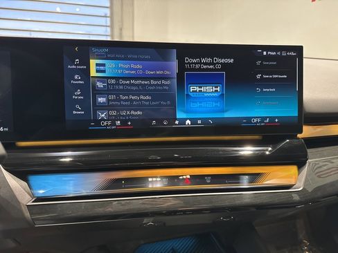 Used 2025 BMW i5 xDrive40 w/ Premium Package image 28