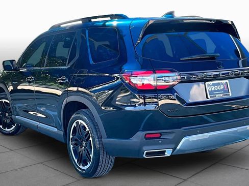 Used 2026 Honda Pilot image 12