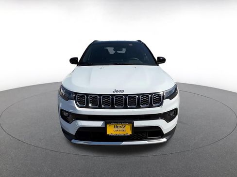 Used 2025 Jeep Compass Limited AWD/4WD image 4
