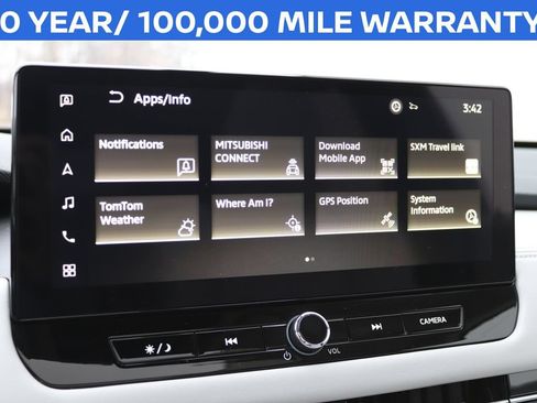 Used 2025 Mitsubishi Outlander AWD image 38