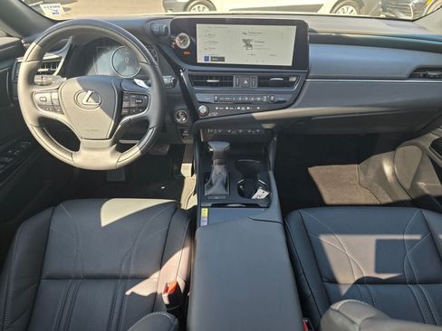 Used 2025 Lexus ES 350 w/ Accessory Package (Z1) FWD image 18