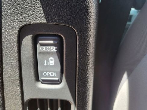 Used 2020 Honda Odyssey EX image 29