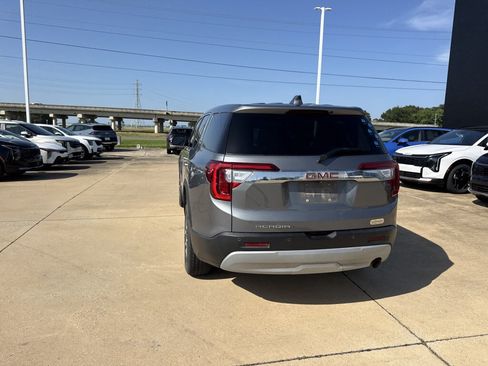 Used 2020 GMC Acadia SLE FWD image 19