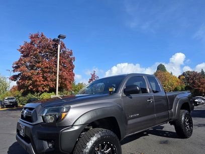 Used 2015 Toyota Tacoma PreRunner w/ Convenience Package